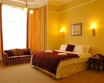 אדינבורו The Guards Hotel