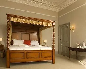***  אדינבורו The Guards Hotel בריטניה
