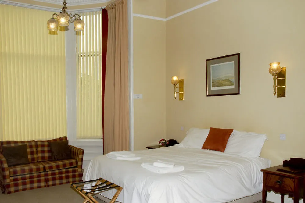 אדינבורו The Guards Hotel